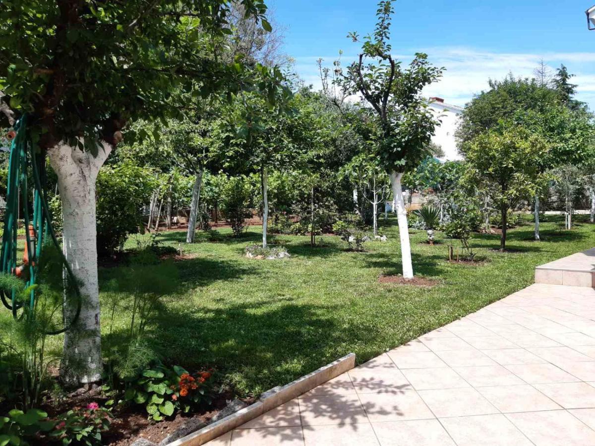 Apartments Klic Малинска Экстерьер фото