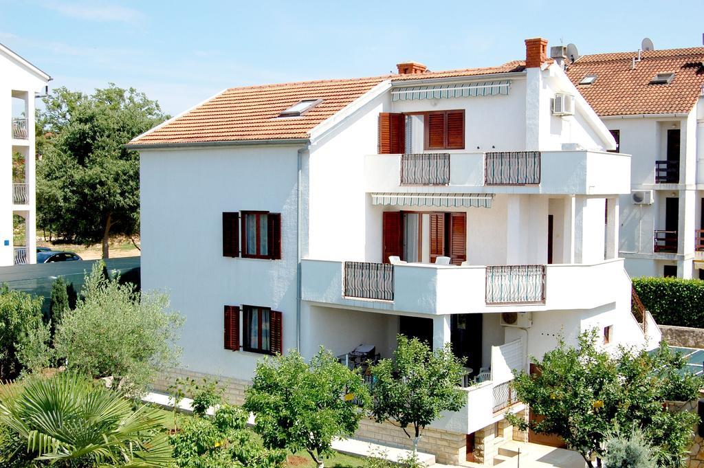 Apartments Klic Малинска Экстерьер фото