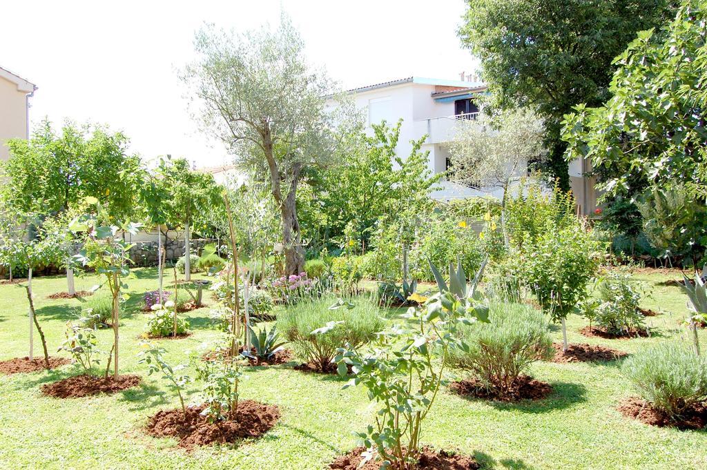 Apartments Klic Малинска Экстерьер фото
