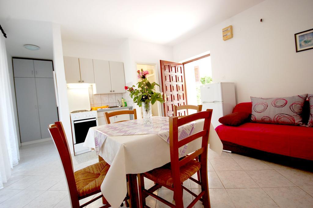 Apartments Klic Малинска Экстерьер фото
