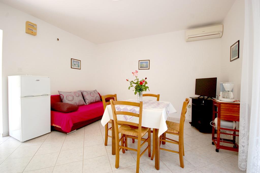 Apartments Klic Малинска Экстерьер фото