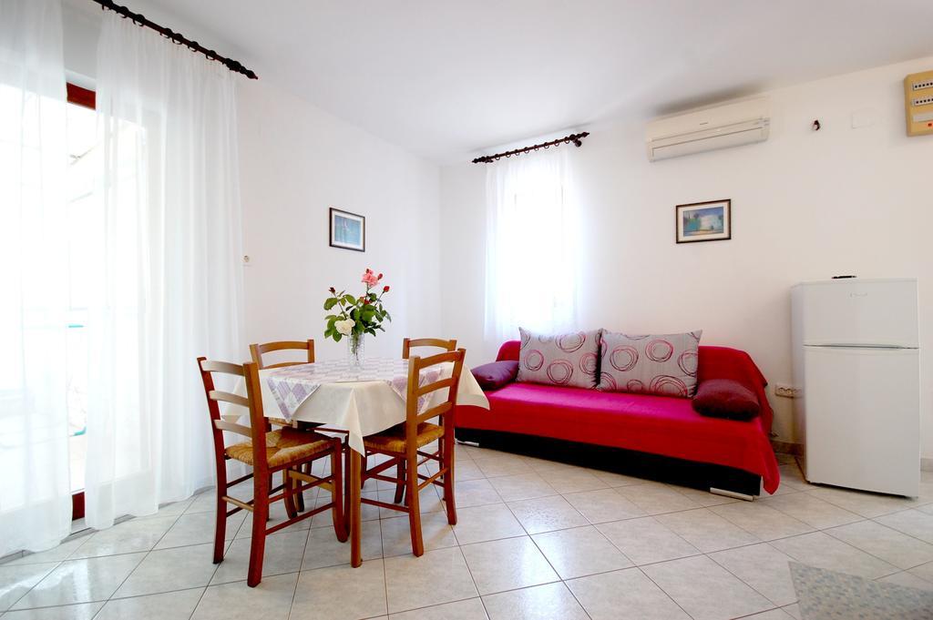 Apartments Klic Малинска Экстерьер фото